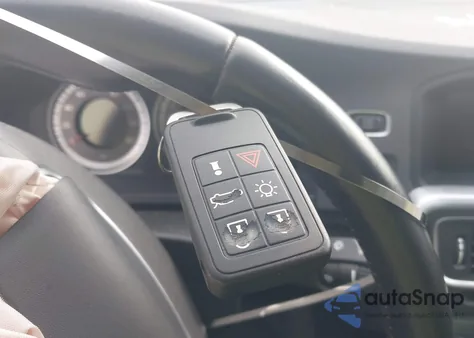 2013 Volvo S60 T5 from USA, damaged, VIN YV1612FH1D2175183